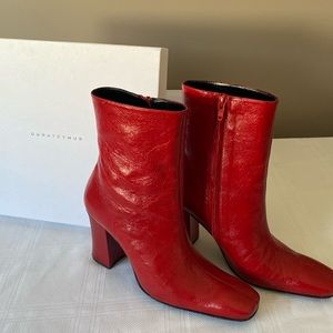 Dorateymur Red Leather Boots, Size 9.